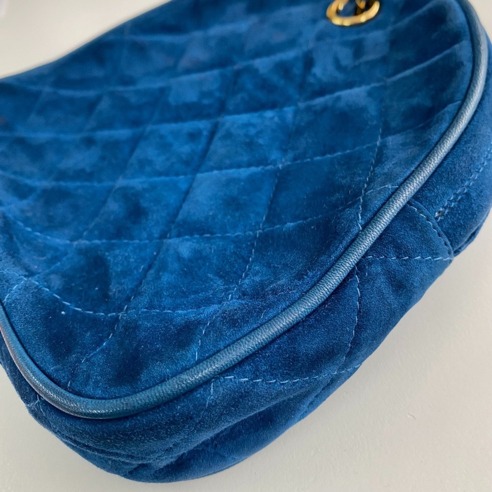CHANEL Bag - Picture 7 of 16